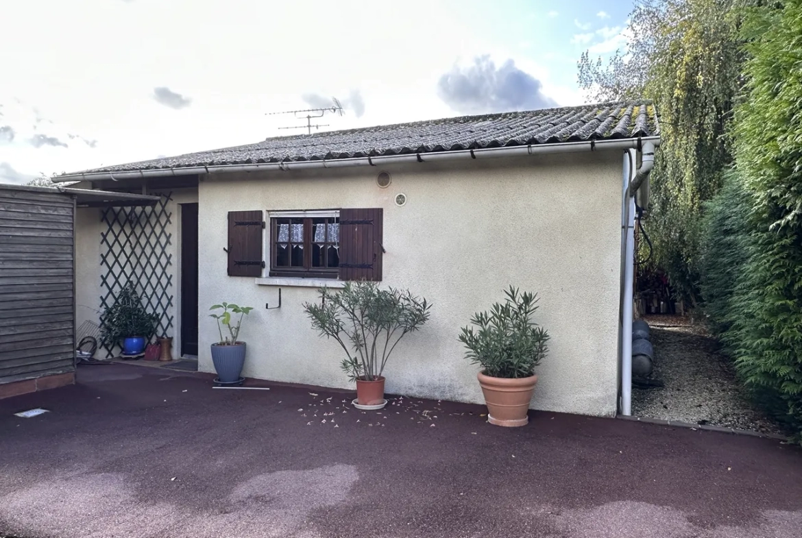 Maison Briarde à Donnemarie Dontilly avec Jardin et Vue Panoramique 