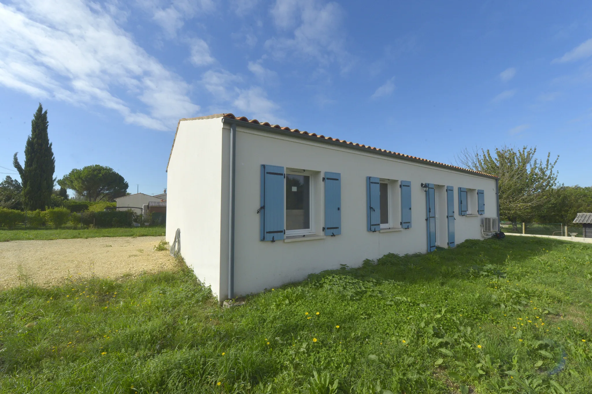 Maison neuve de plain-pied à Le Chay-Saujon, Sud Charente-Maritime 