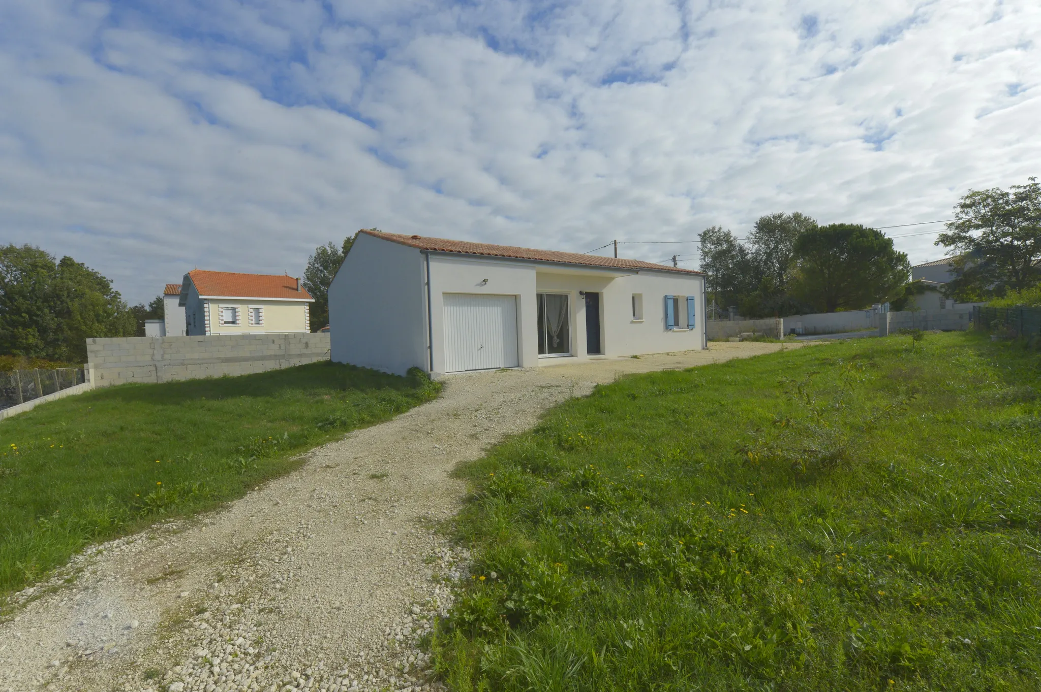 Maison neuve de plain-pied à Le Chay-Saujon, Sud Charente-Maritime 