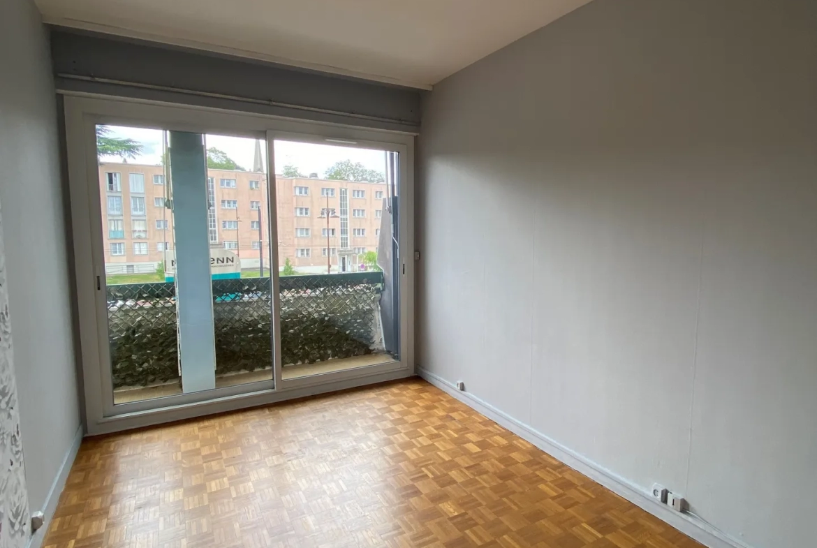 Appartement F4 à Chatenay-Malabry avec vue dégagée 