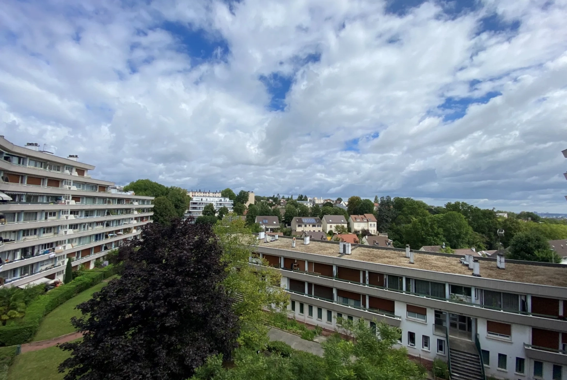 Appartement F4 à Chatenay-Malabry avec vue dégagée 