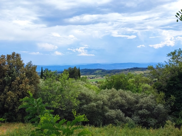 Terrain constructible à Felines minervois