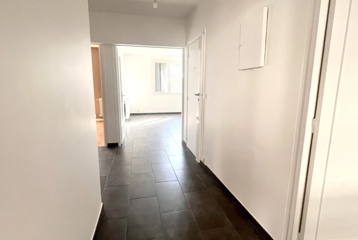 Appartement 3 pièces - 60 m2 proche gare 