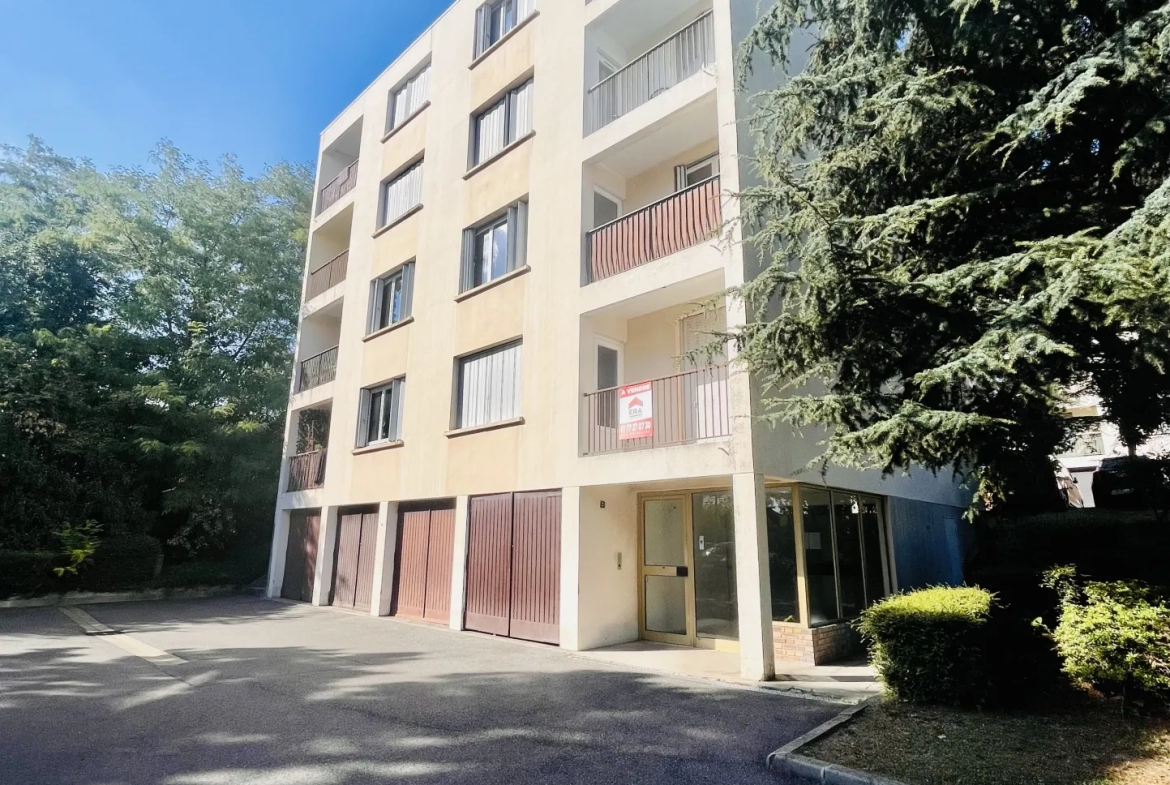 Appartement 3 pièces - 60 m2 proche gare 