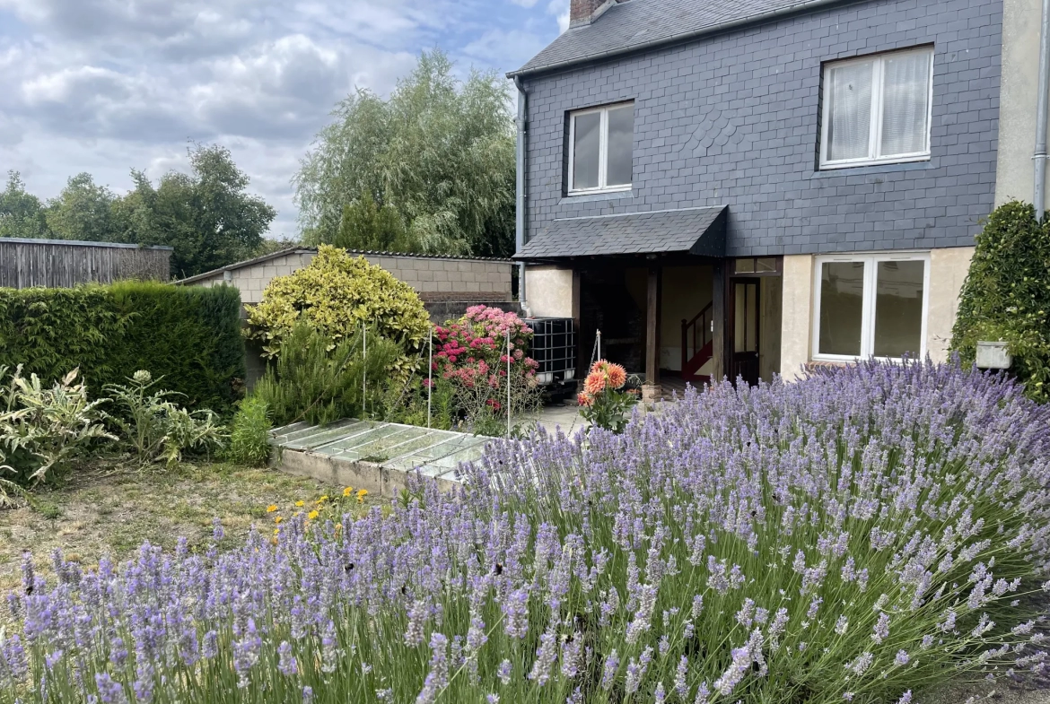 Maison de ville avec petite maison en annexe à Livarot 