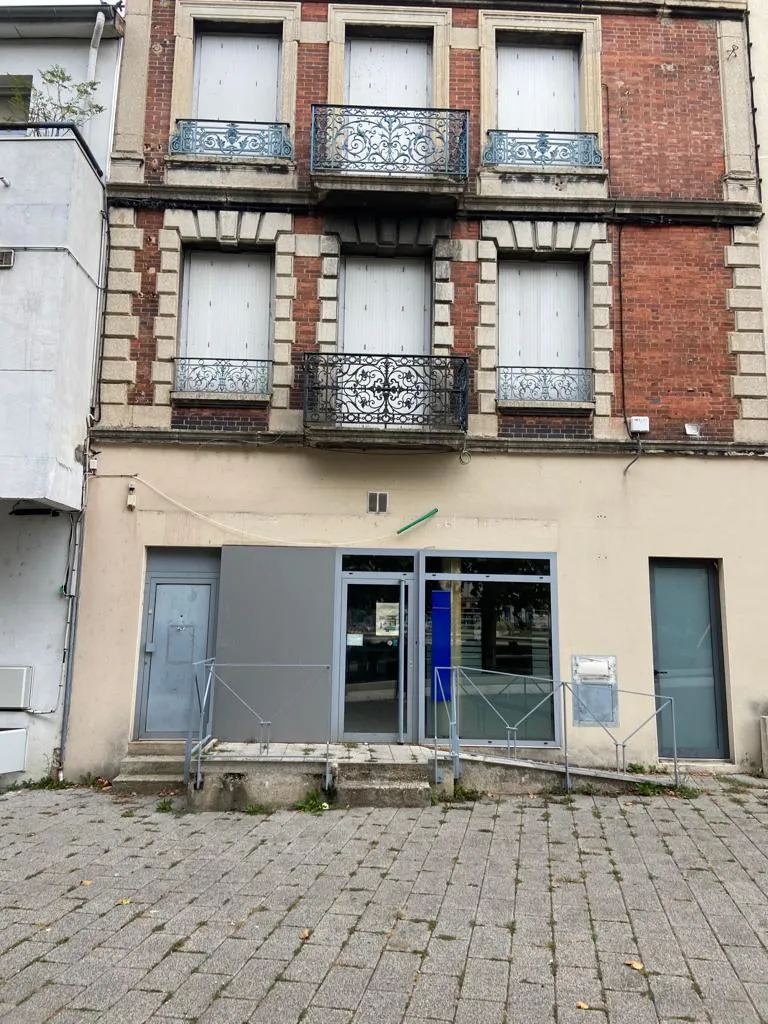 Le Chambon-Feugerolles immeuble 350 m2 210 000 €