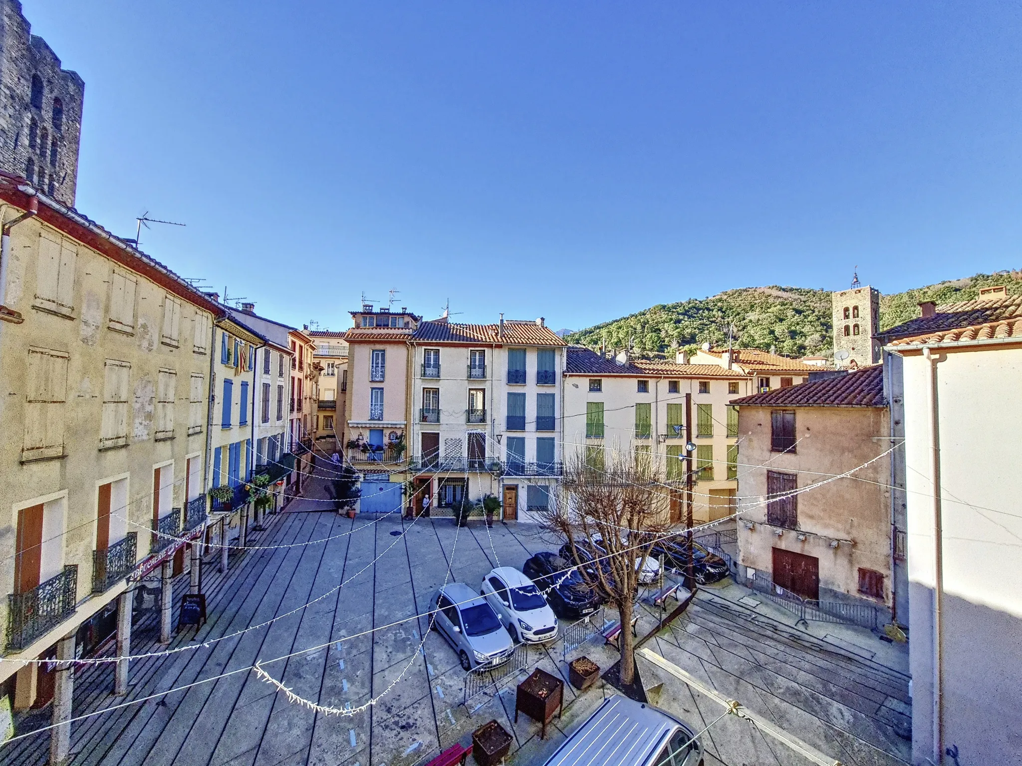 Appartement avec balcon à Arles sur tech 