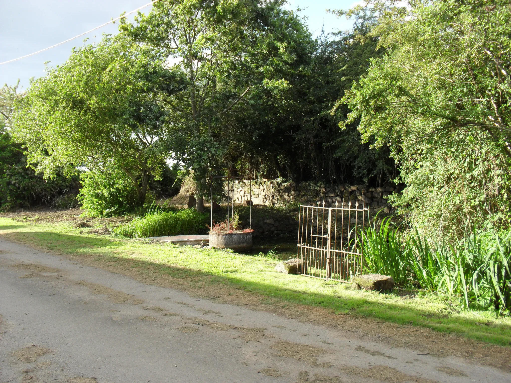 Maison avec grande grange sur terrain avec vue dégagée 