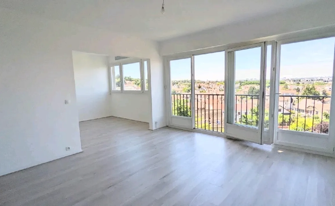 Appartement extrêmement lumineux à Livry Gargan - 74m² 