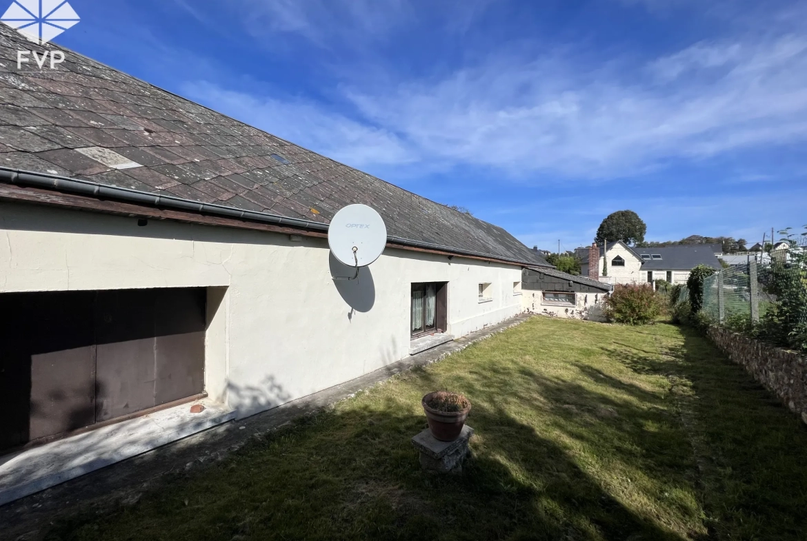 A vendre habitation plein pied, 3chambres, 2 garages, terrain 1000m2 