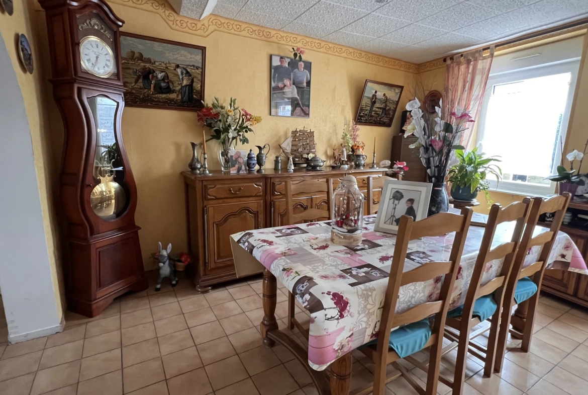 Maison de bourg à Le tourneur 14350 - 3 chambres, extérieur de 487m2 