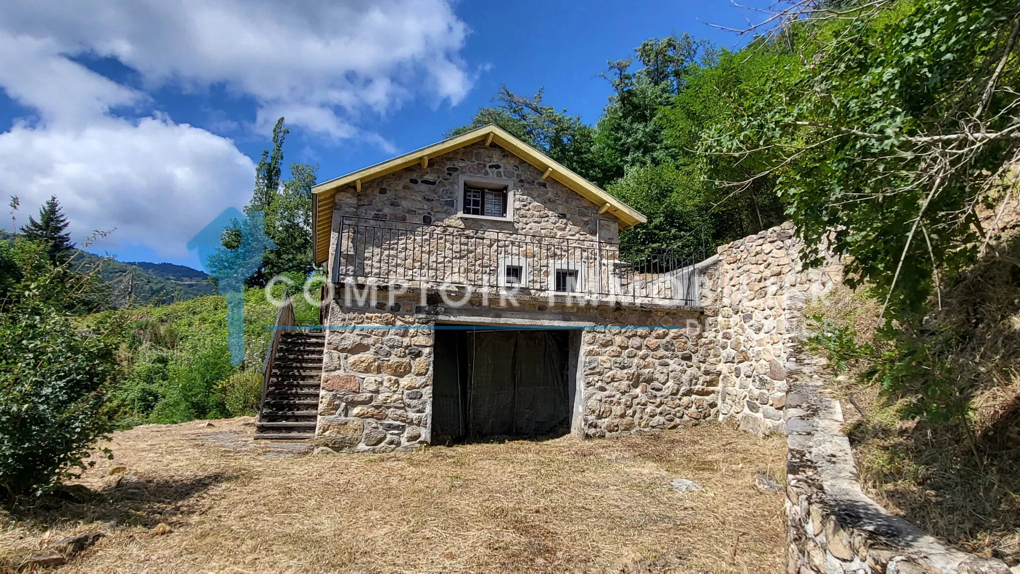 Maison Ardéchoise en Pierre à Réaménager à Chanéac (07310) 