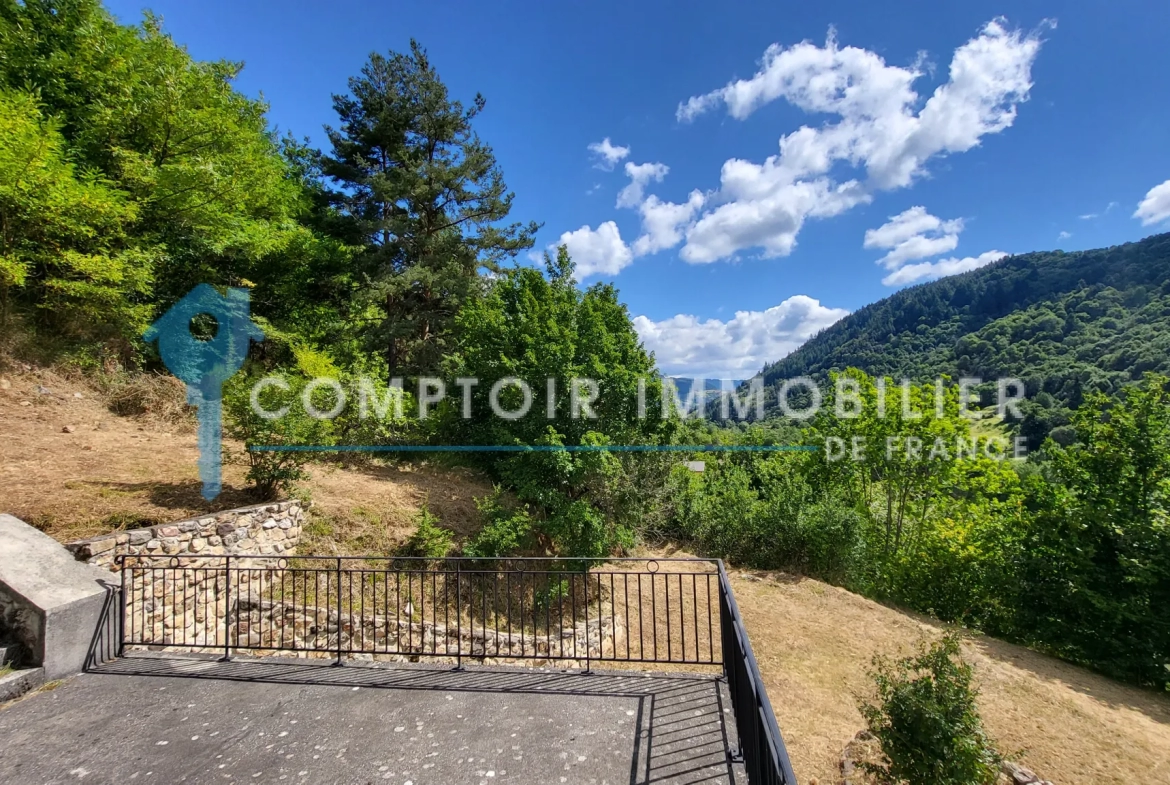 Maison Ardéchoise en Pierre à Réaménager à Chanéac (07310) 