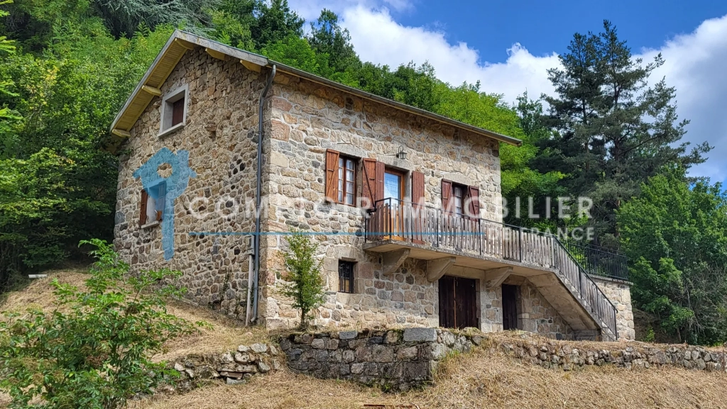 Maison Ardéchoise en Pierre à Réaménager à Chanéac (07310)