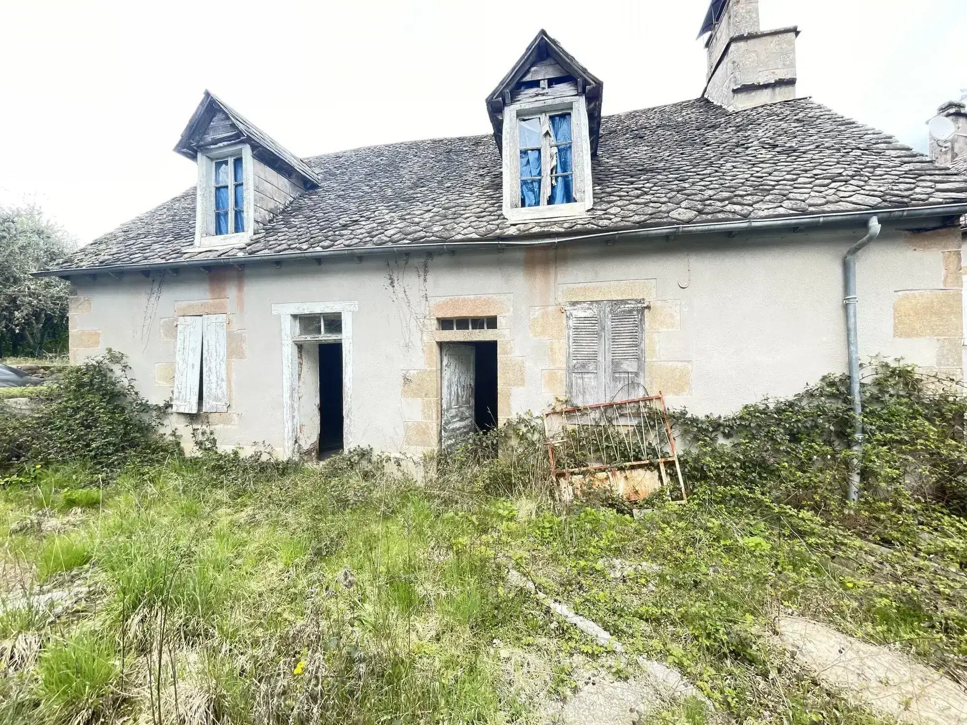 Maison à réhabiliter à Rilhac Xaintrie 