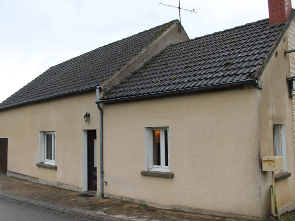 Maison d'habitation avec jardin et étang à Couleuvre