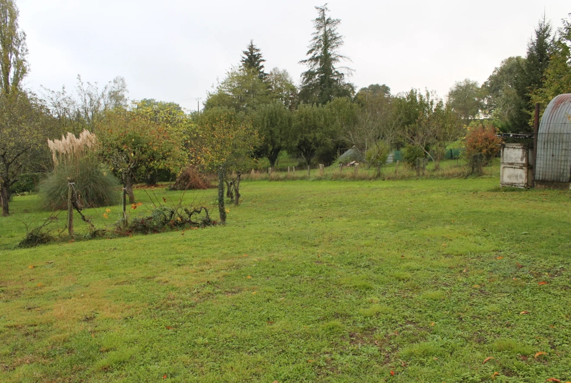 Maison d'habitation avec jardin et étang à Couleuvre 