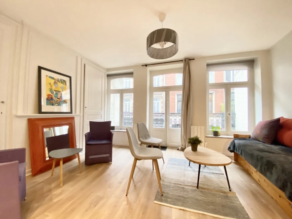 Appartement à vendre à Vieux Lille avec balcon