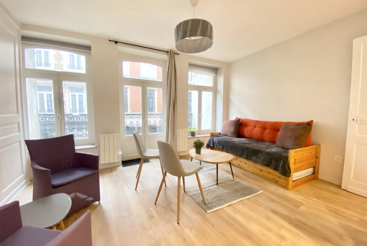 Appartement à vendre à Vieux Lille avec balcon 