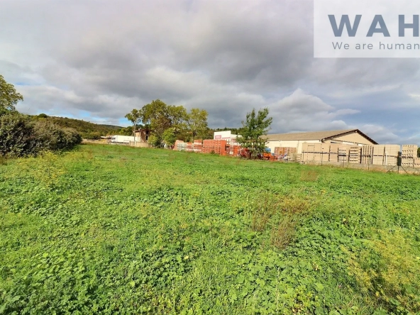 Terrain constructible à vendre - 1 500m2 - Bédarieux (34600)