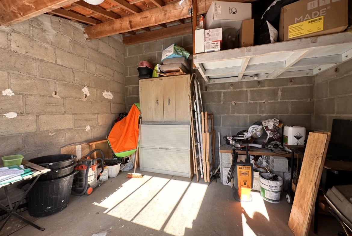 Maison 2 chambres avec jardin et garage au Pallet 