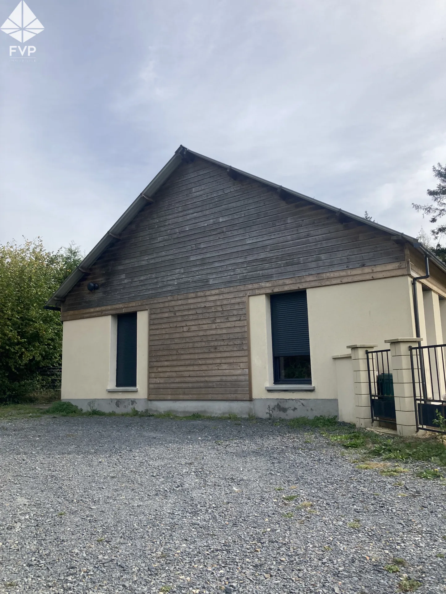 Ensemble immobilier de deux logements loués à Ocqueville (76450) 