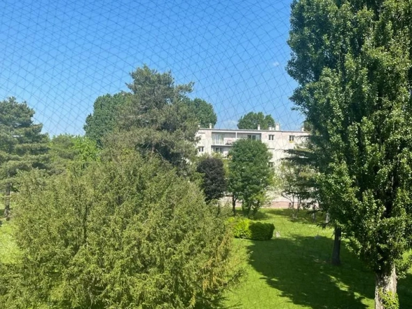 Appartement lumineux de 51m2 avec balcon au Parc de la Noue à Villepinte