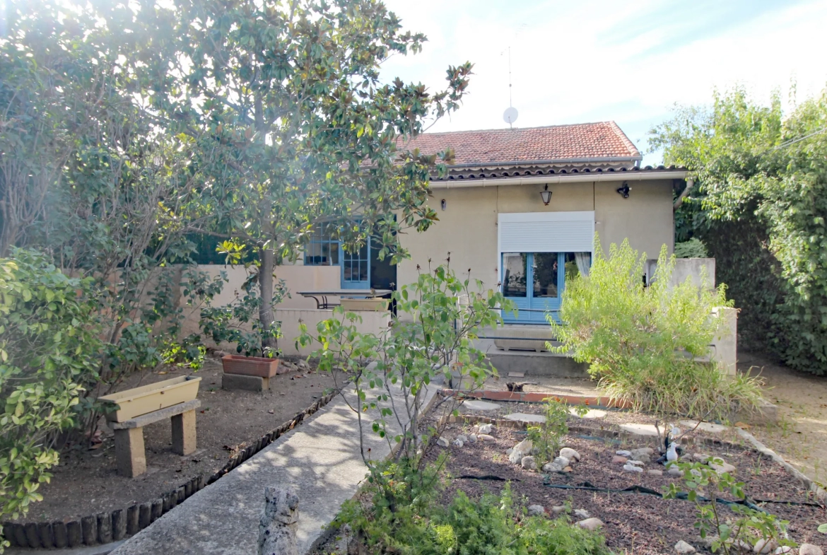 Maison de 100 m2 à rénover à Nimes Camplanier 