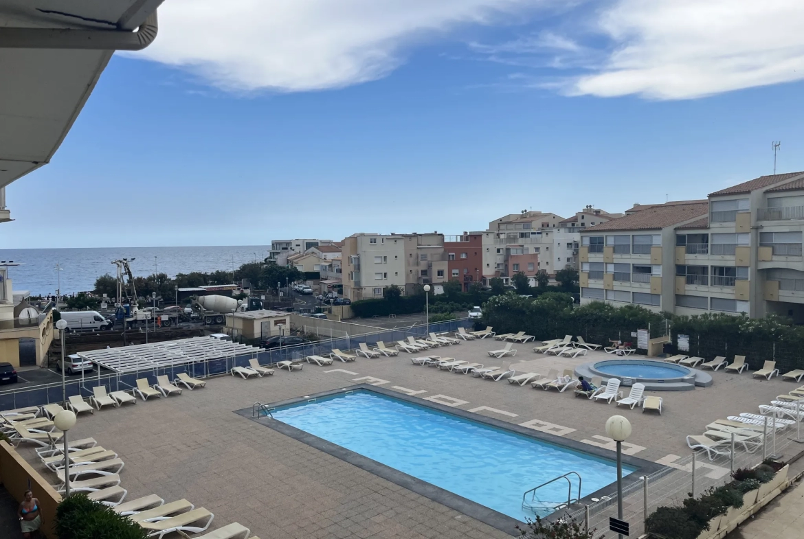 Studio cabine proche de la plage avec vue mer 