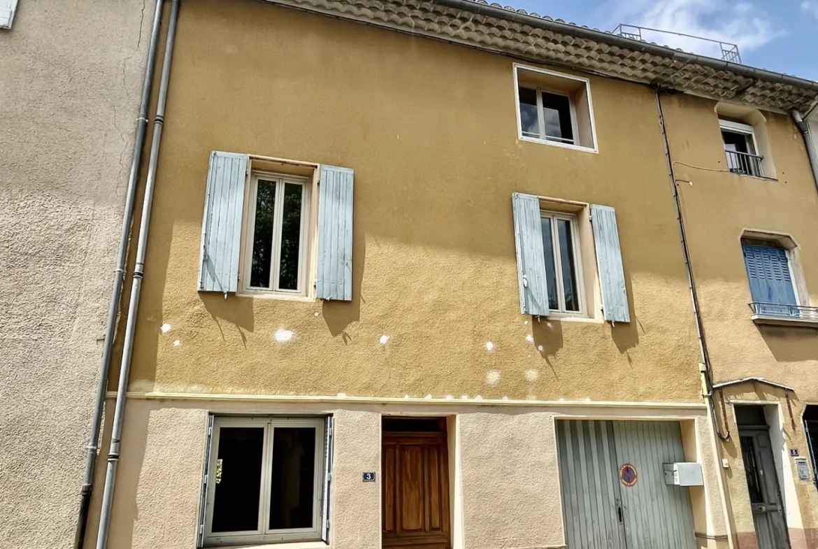 Maison de village à Malaucène avec terrasse 