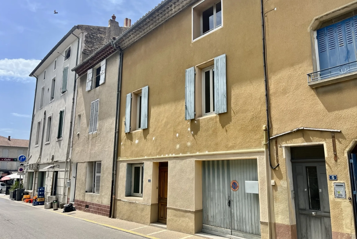 Maison de village à Malaucène avec terrasse 