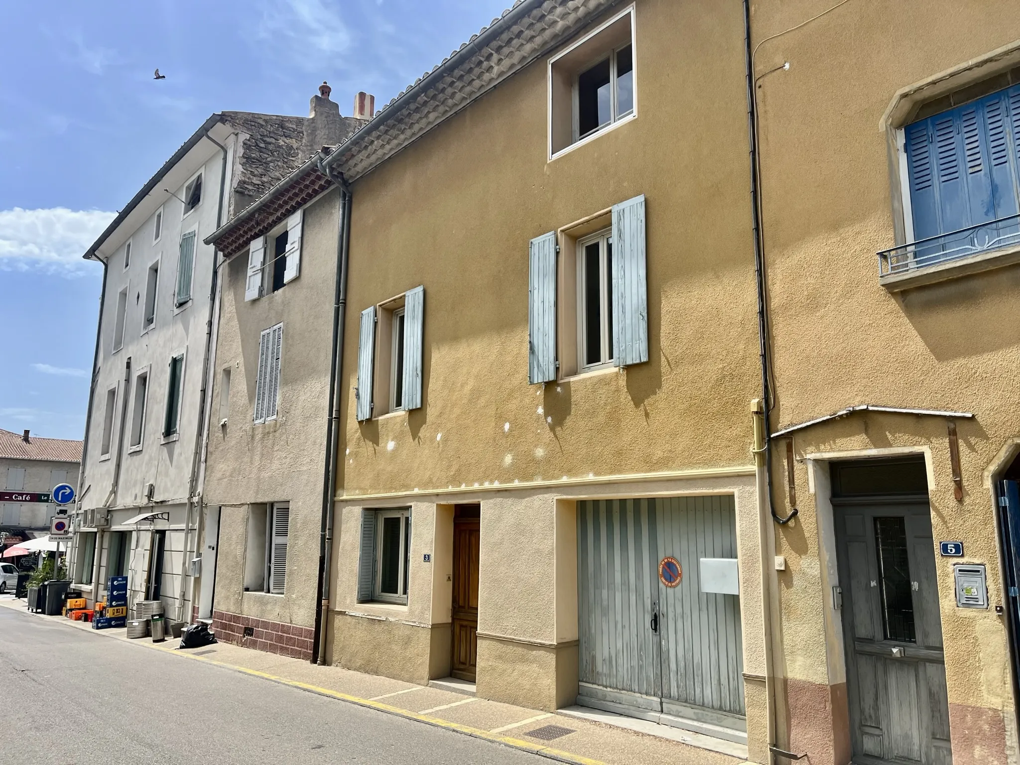 Maison de village à Malaucène avec terrasse 