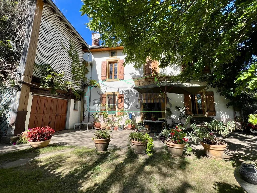 Maison familiale avec parc arboré et piscine à Mazeres sur Salat 