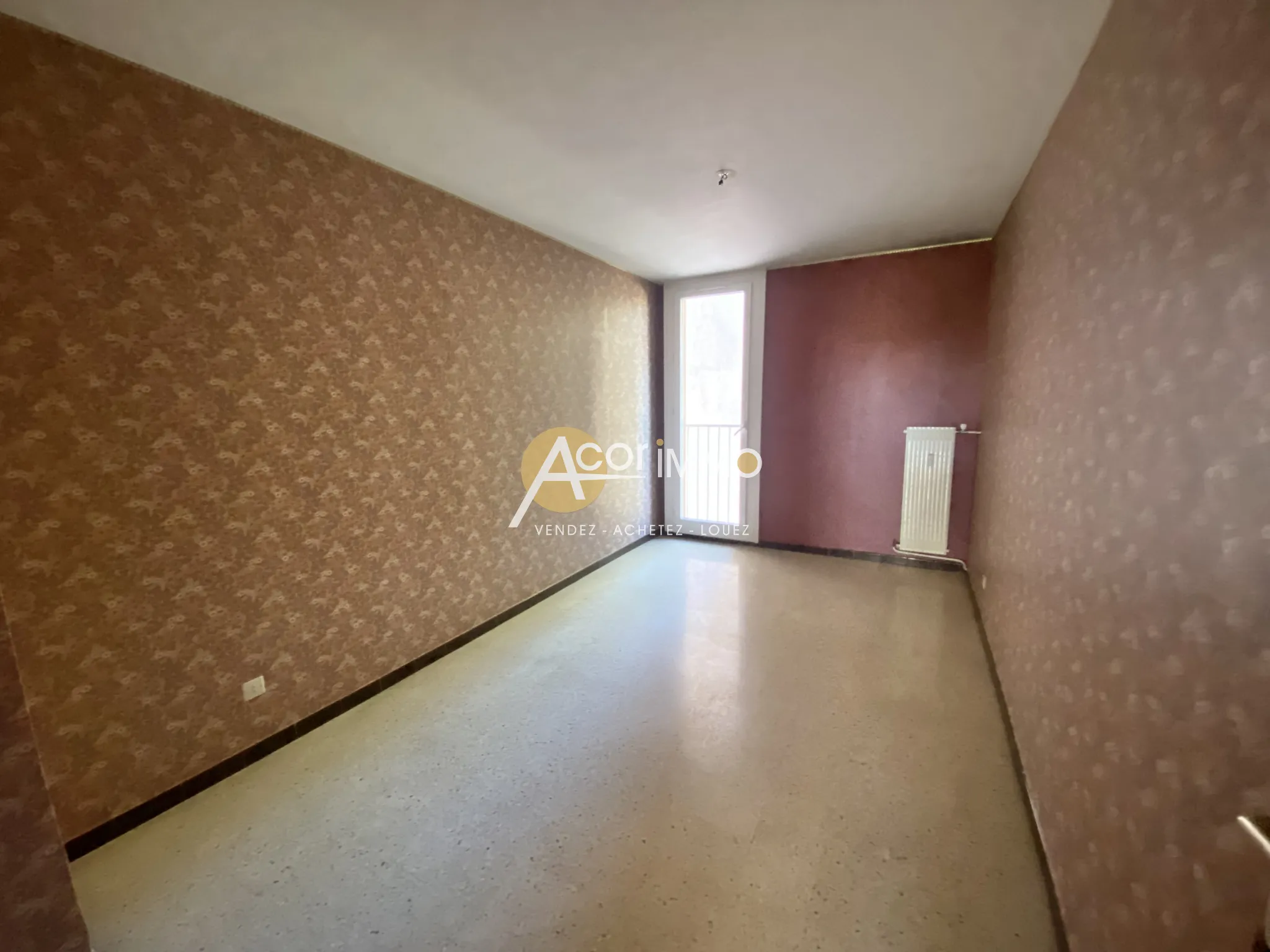 Exclusivite - La Seyne sur Mer - Grand appartement traversant - 3 chambres - Ascenseur - Parkings 