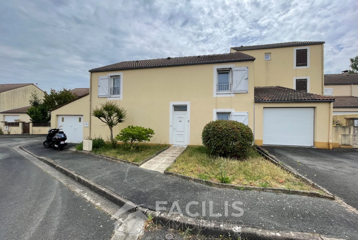 Maison à vendre à Beaulieu avec 4 chambres et jardin 