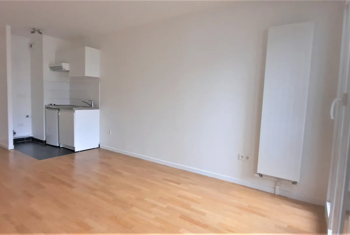 A vendre 2 pièces à Suresnes 