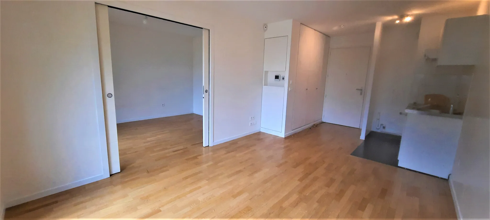 A vendre 2 pièces à Suresnes 