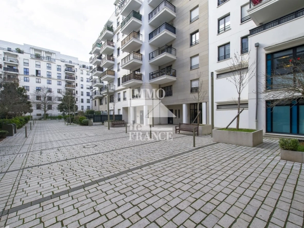 A vendre 2 pièces à Suresnes