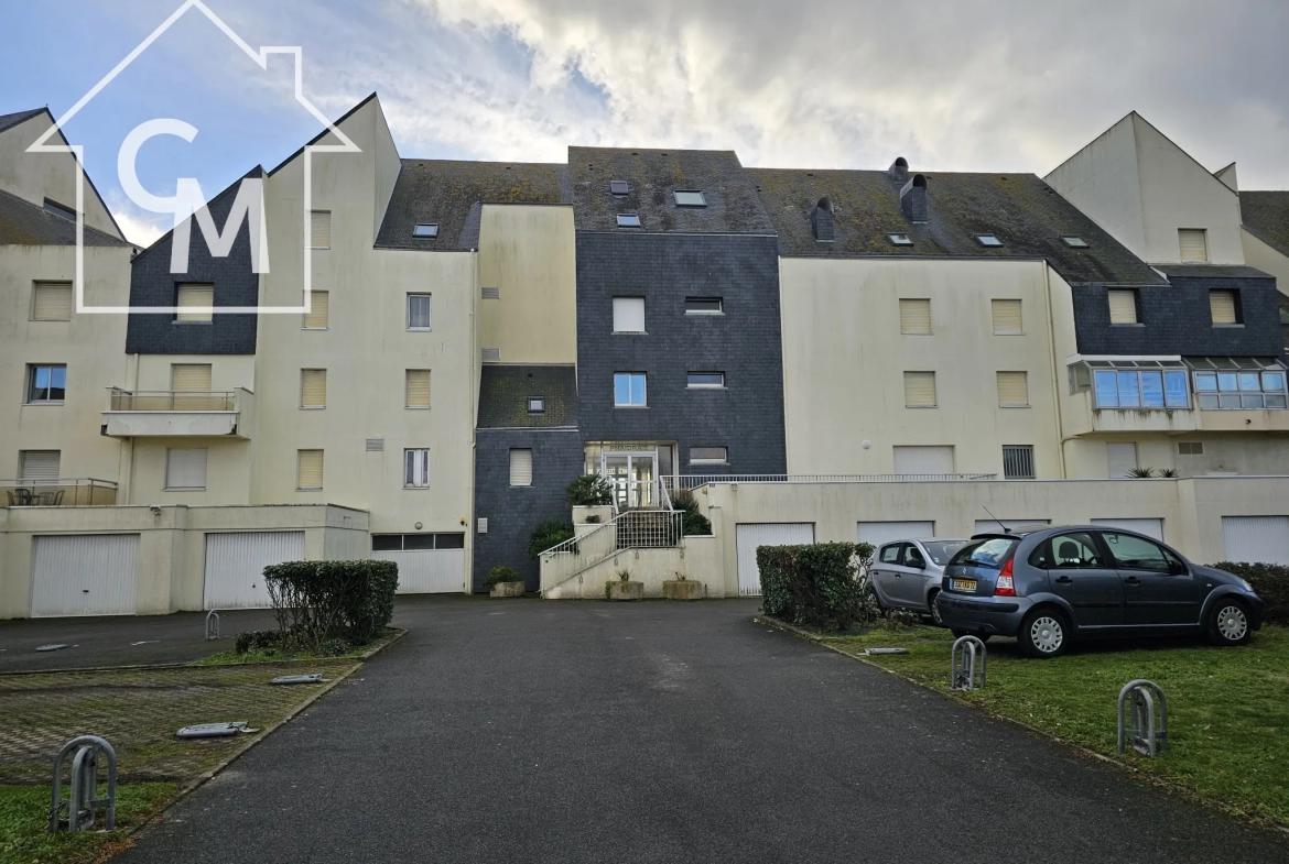 Studio mezzanine avec vue mer et port La Turballe 