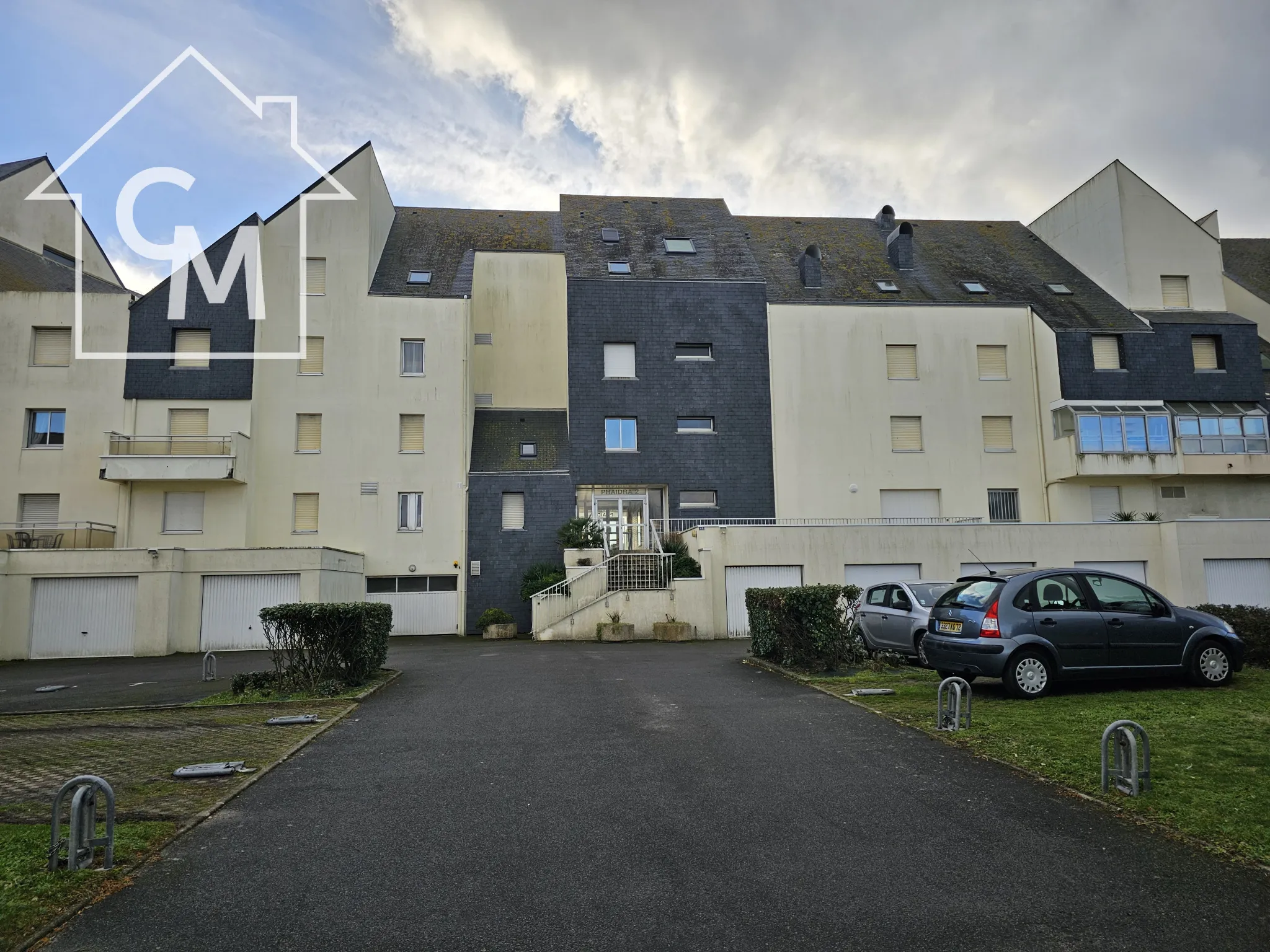 Studio mezzanine avec vue mer et port La Turballe 