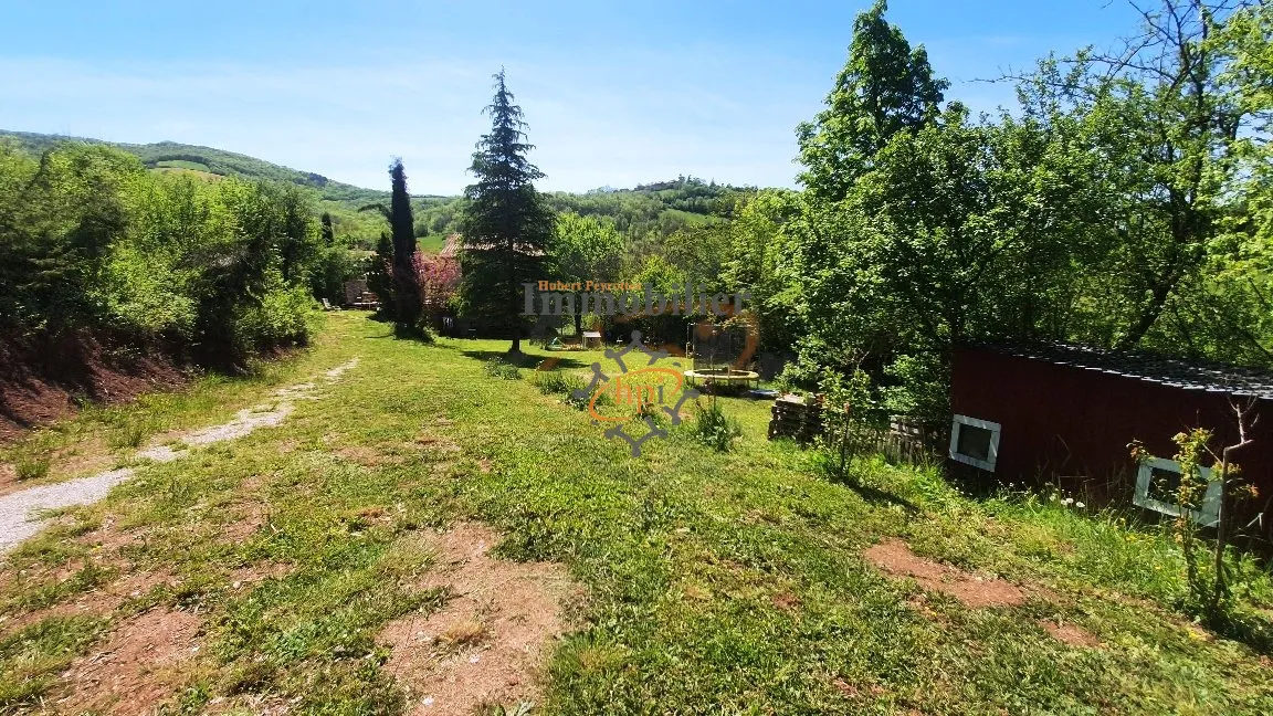 Maison 160 m2 avec 5 chambres à Saint Affrique 