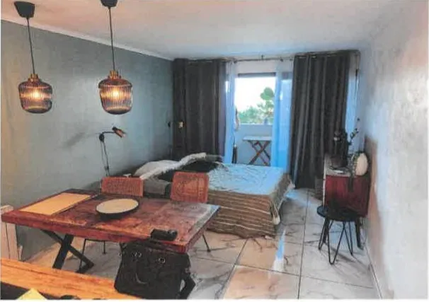 Appartement T2 à Cannes - 27m2 - Prix : 65 000 € 