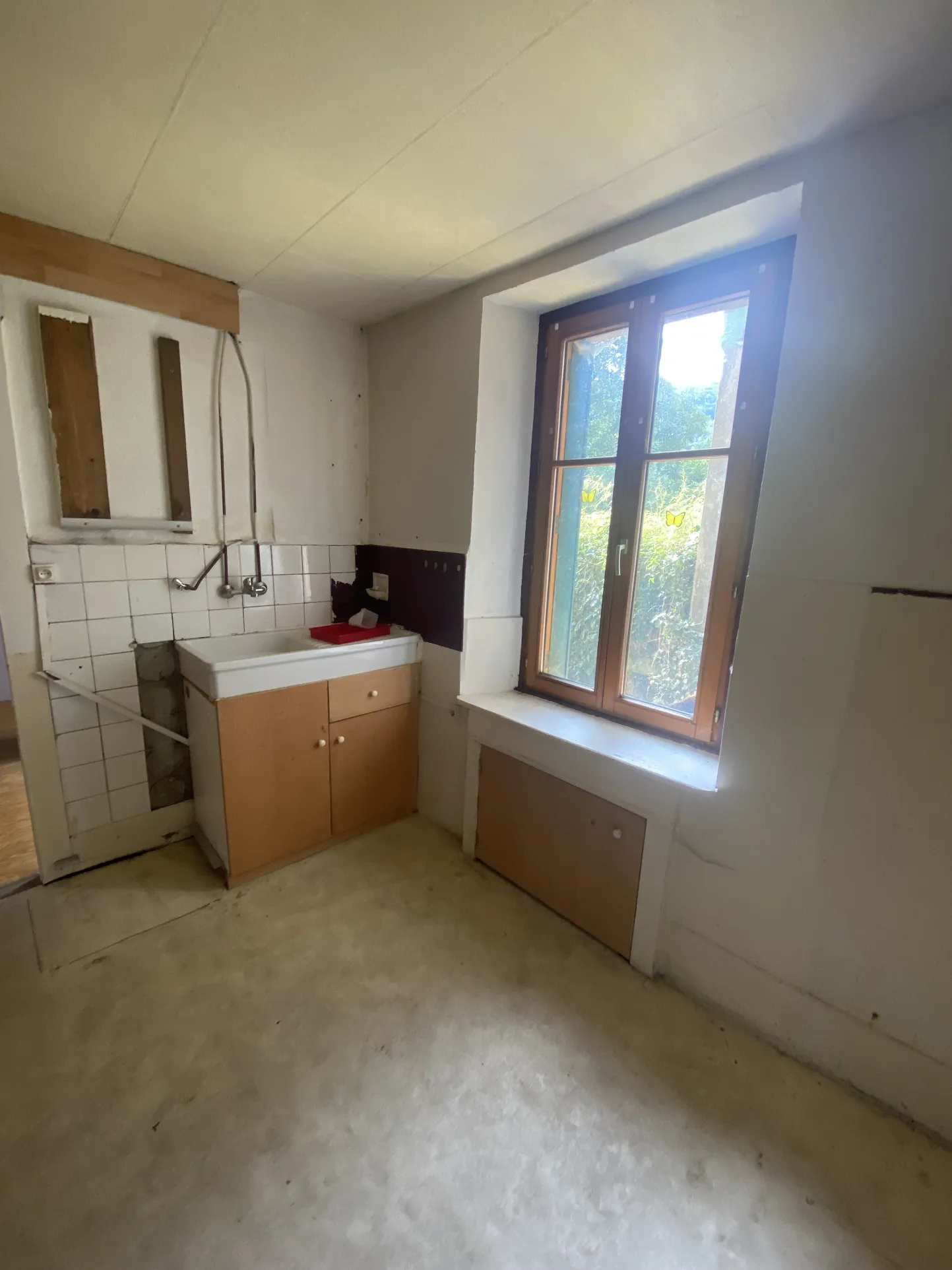 Immeuble à rénover à Pont de Roide - Prix : 149000 euros 