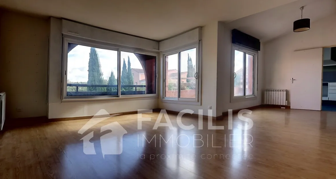 Appartement 3 pièces de 75m2 avec terrasse et vue dégagée à Castanet Tolosan 