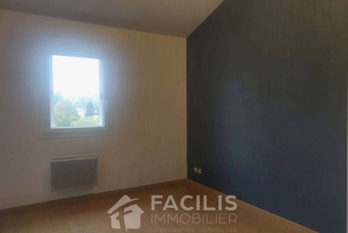 Appartement 3 pièces de 75m2 avec terrasse et vue dégagée à Castanet Tolosan 