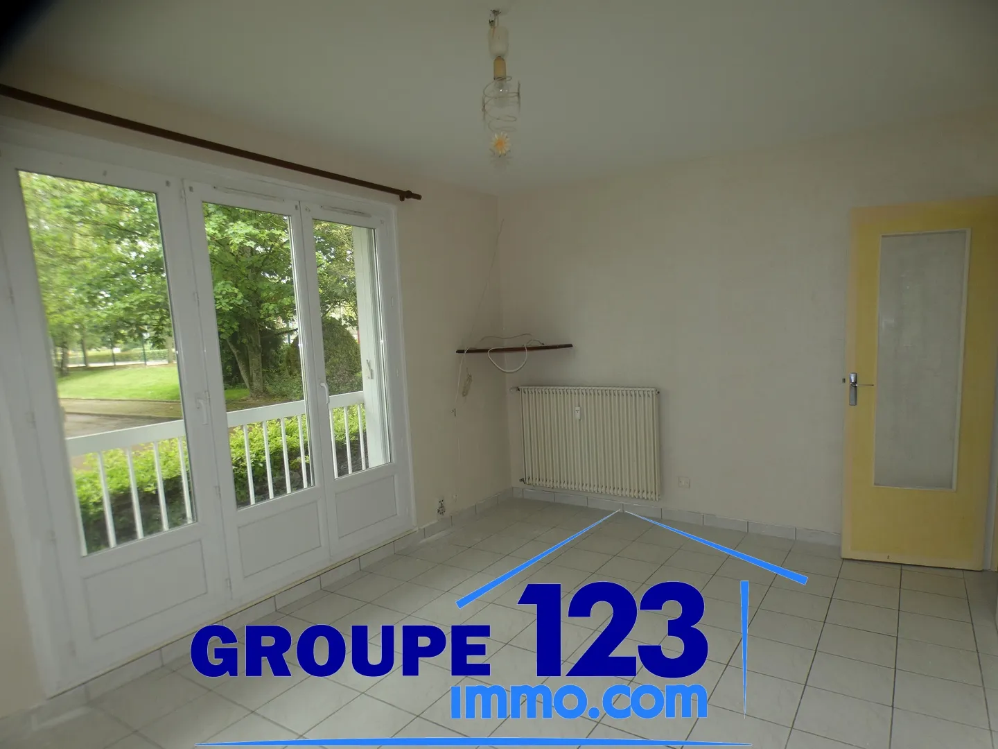 Appartement de type III en rez-de-chaussée à Migennes 