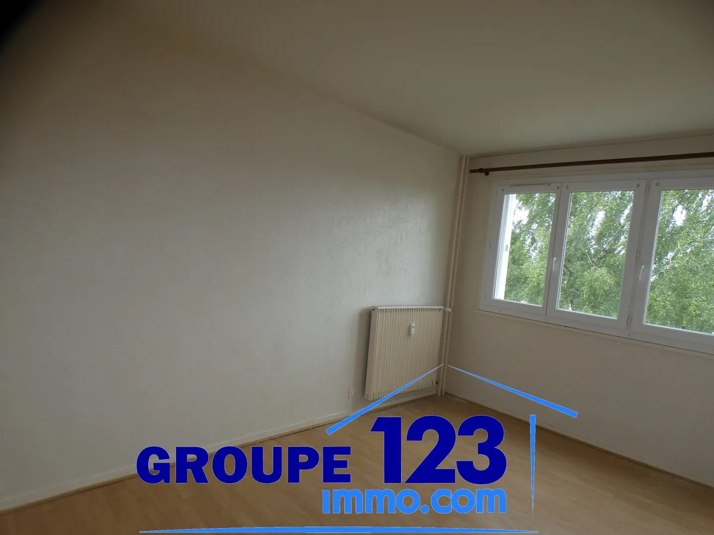 Appartement de type III en rez-de-chaussée à Migennes 