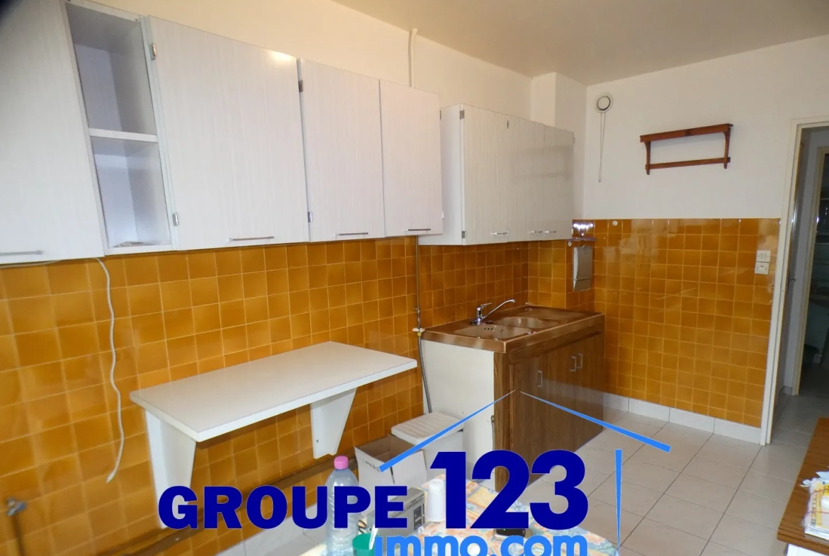 Appartement de type III en rez-de-chaussée à Migennes 