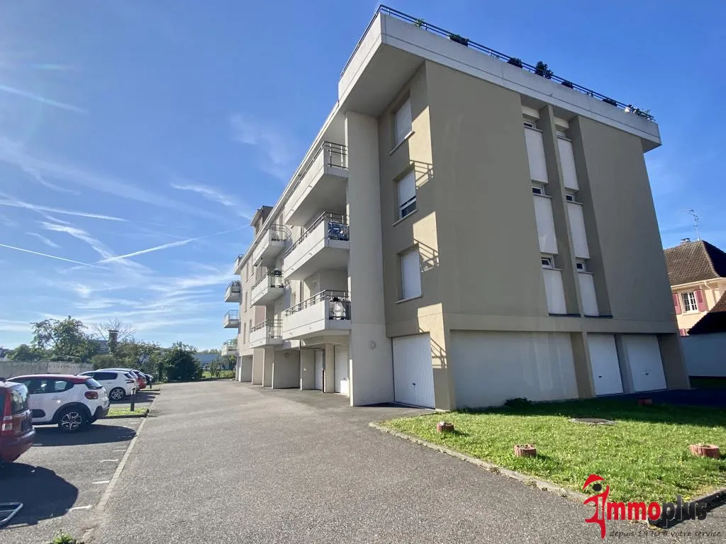 Appartement F3 au centre-ville avec terrasse 