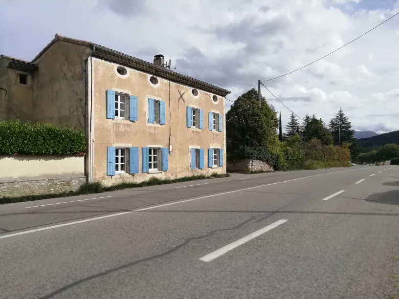 Maison avec Jardin et Dépendance à Dieulefit 